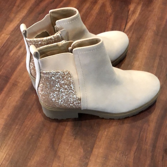 Brand new tan booties. - Picture 4 of 4